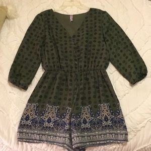 Patterned romper